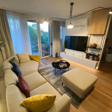 Bonnie-premium Lelle Waterfront Private *