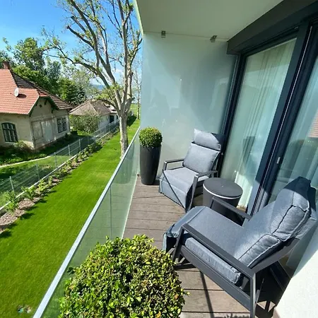 Bonnie-premium Lelle Waterfront Private Balatonlelle