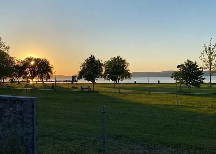Bonnie-premium Lelle Waterfront Private Apartment Balatonlelle